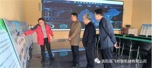 熱烈歡迎河南省科技廳黨組成員、副廳長潘剛一行蒞臨高飛橋隧調(diào)研指導(dǎo)